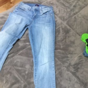 Light color legging jeans